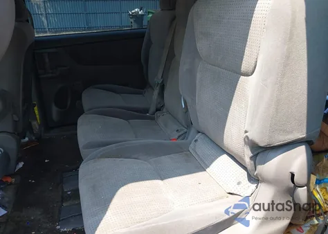 2010 Toyota Sienna Le z USA, uszkodzony, nr VIN 5TDKK4CCXAS289094